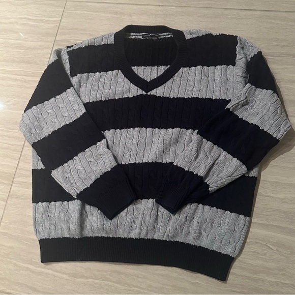 NAVY AND GREY BRANDY MELVILLE CARDIGAN - Picture 2 of 4